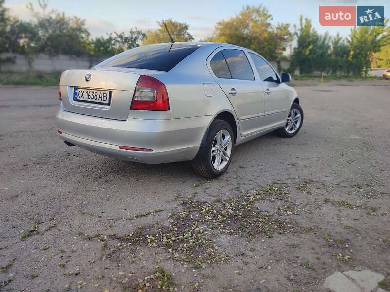 Лифтбек Skoda Octavia 2011 в Харькове