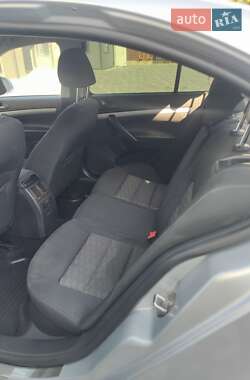 Лифтбек Skoda Octavia 2013 в 