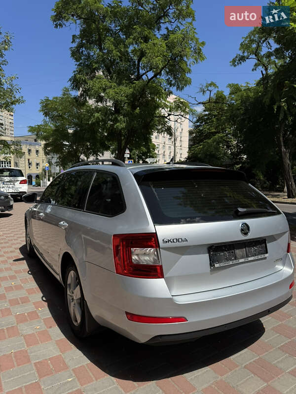 Универсал Skoda Octavia 2015 в Киеве