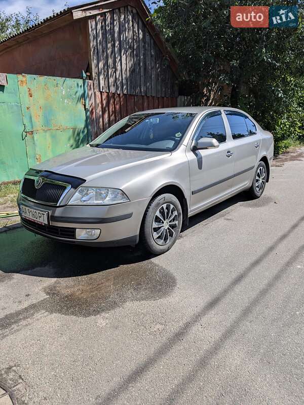Лифтбек Skoda Octavia 2008 в 