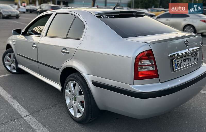 Лифтбек Skoda Octavia 2001 в Одессе