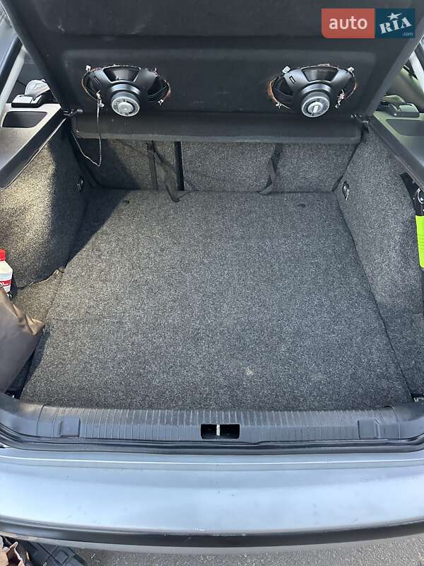 Лифтбек Skoda Octavia 2001 в Одессе