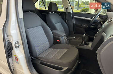 Лифтбек Skoda Octavia 2012 в 