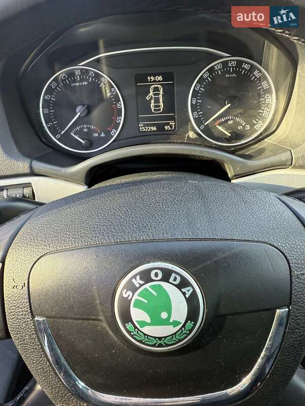 Универсал Skoda Octavia 2011 в Луцке
