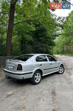 Лифтбек Skoda Octavia 2000 в Сарнах