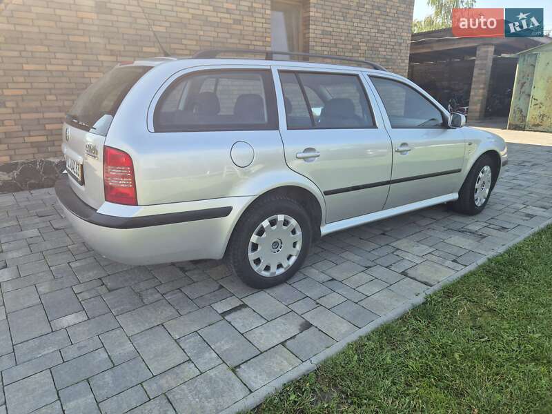 Универсал Skoda Octavia 2003 в Луцке
