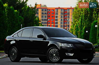 Лифтбек Skoda Octavia 2015 в 
