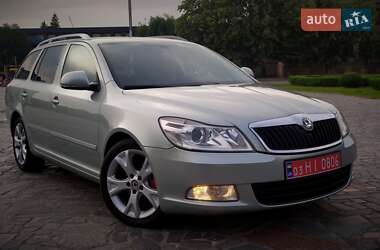 Универсал Skoda Octavia 2010 в 