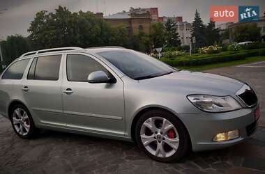 Универсал Skoda Octavia 2010 в 