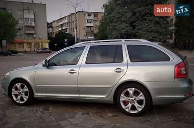 Универсал Skoda Octavia 2010 в 