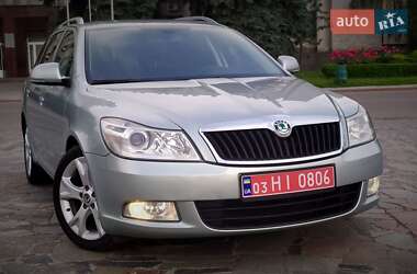 Универсал Skoda Octavia 2010 в 
