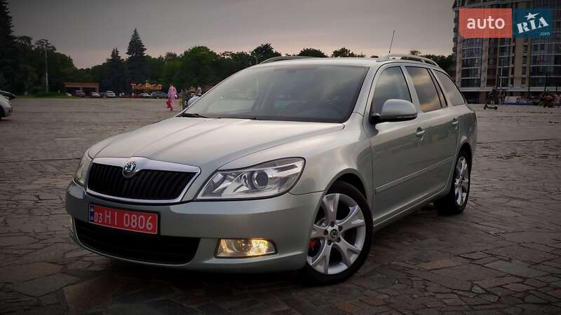 Универсал Skoda Octavia 2010 в 