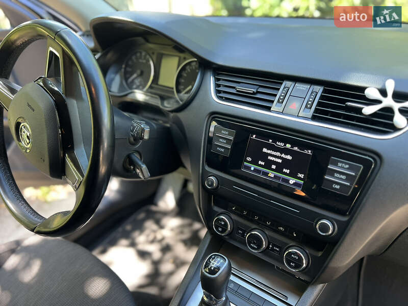 Універсал Skoda Octavia 2015 в Харкові