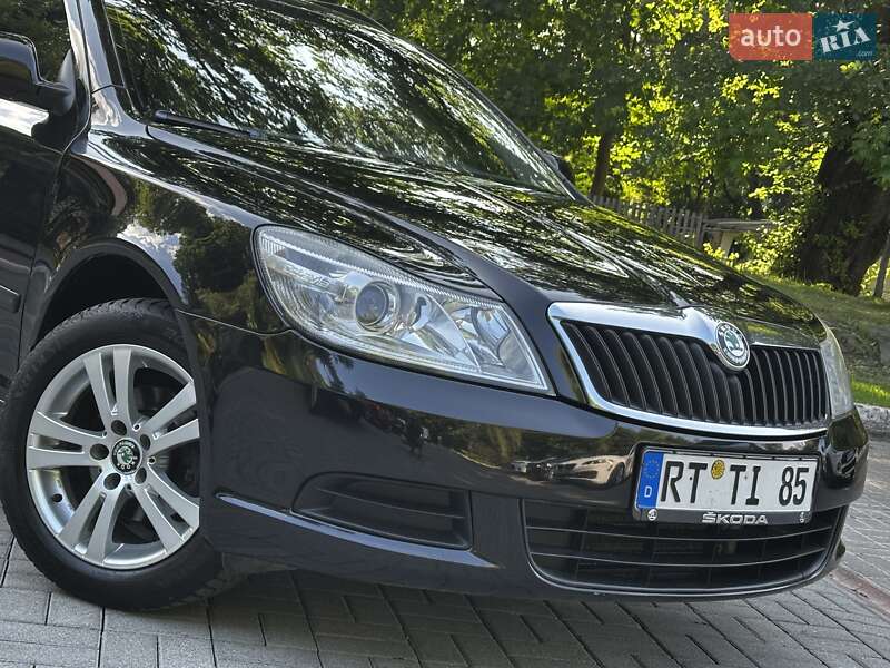 Універсал Skoda Octavia 2011 в Дрогобичі