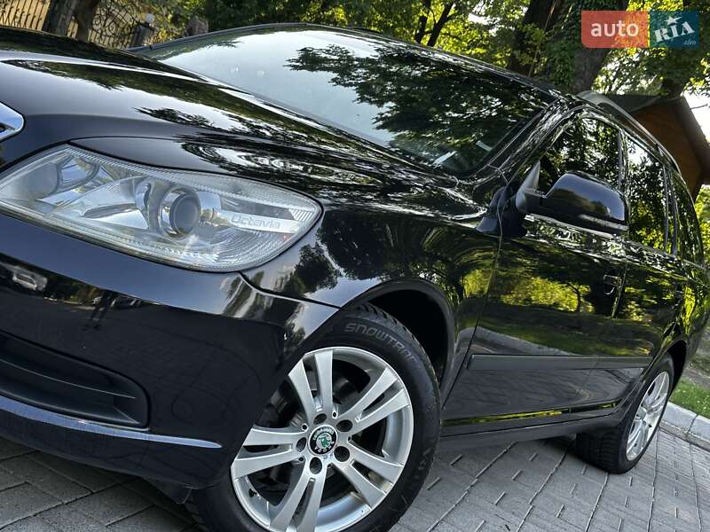Універсал Skoda Octavia 2011 в Дрогобичі