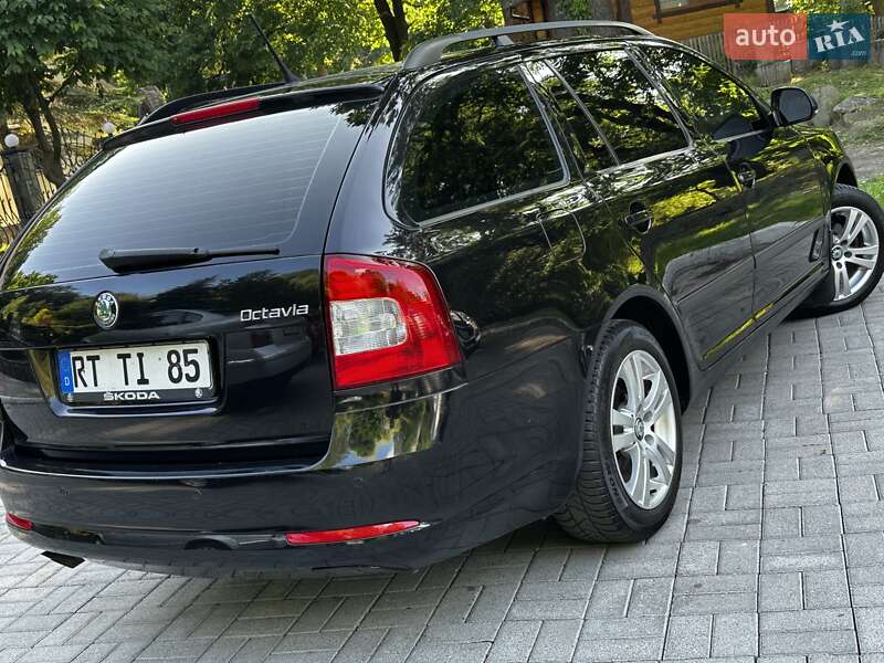 Універсал Skoda Octavia 2011 в Дрогобичі