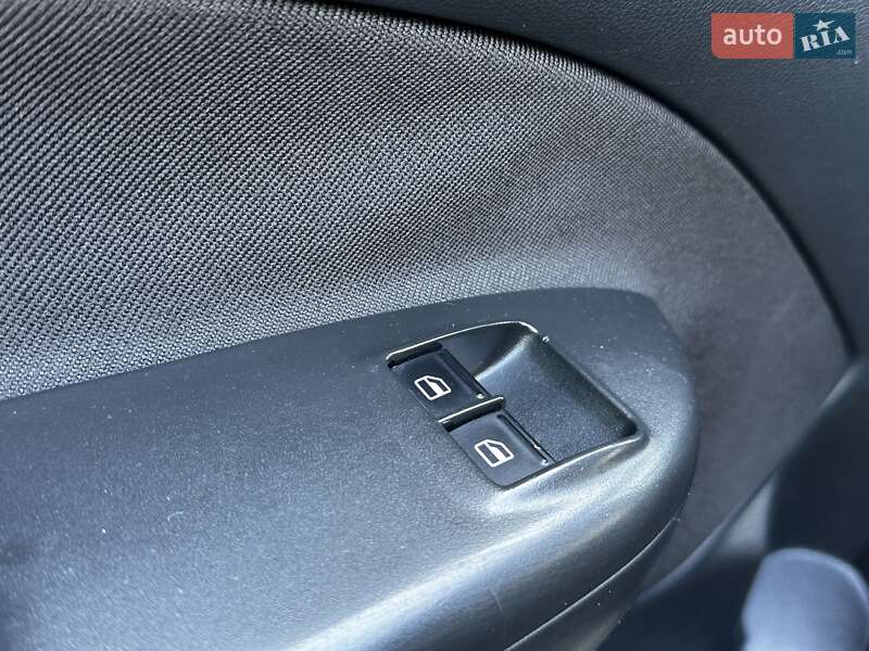 Універсал Skoda Octavia 2011 в Дрогобичі