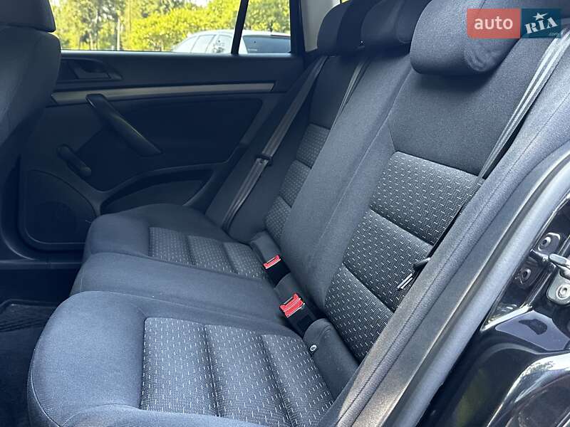 Універсал Skoda Octavia 2011 в Дрогобичі