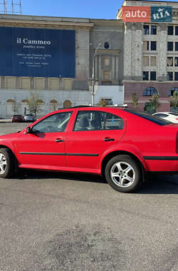 Лифтбек Skoda Octavia 1998 в 