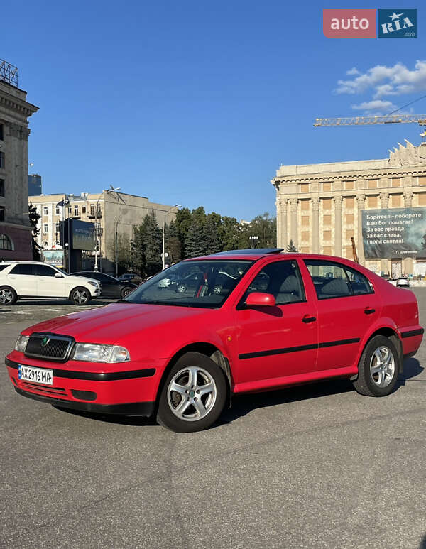 Лифтбек Skoda Octavia 1998 в Харькове