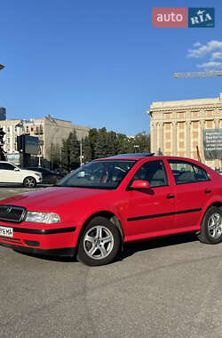 Лифтбек Skoda Octavia 1998 в 