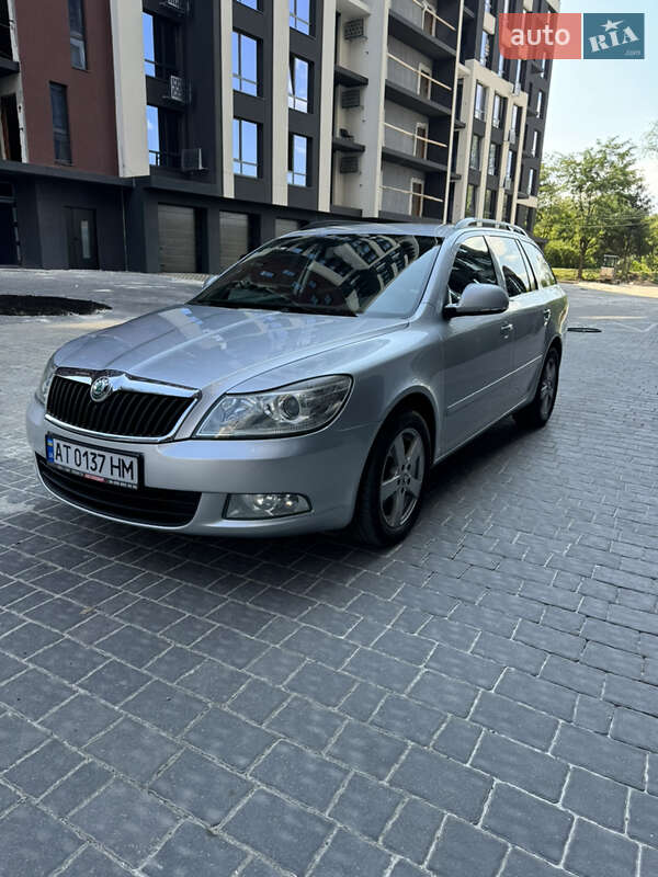 Универсал Skoda Octavia 2012 в Ивано-Франковске