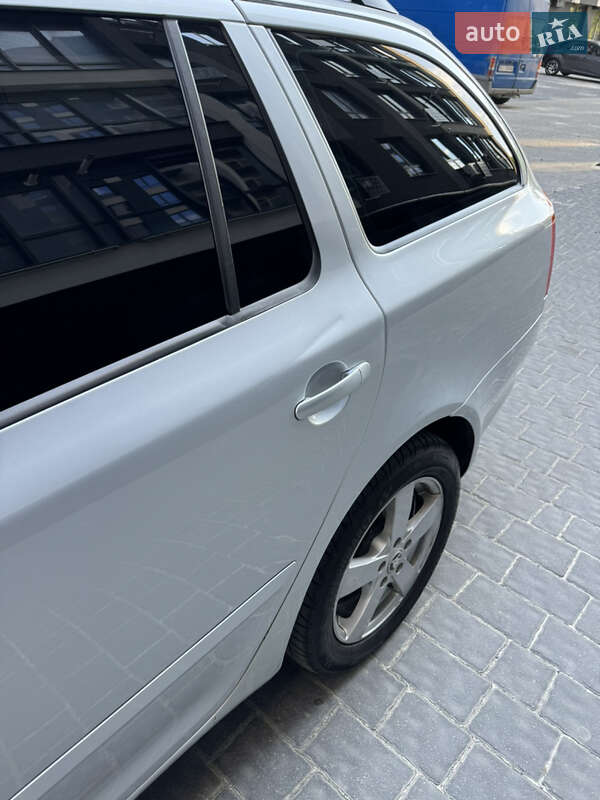 Универсал Skoda Octavia 2012 в Ивано-Франковске