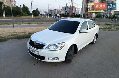 Лифтбек Skoda Octavia 2012 в Кропивницком