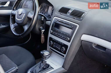 Лифтбек Skoda Octavia 2009 в 