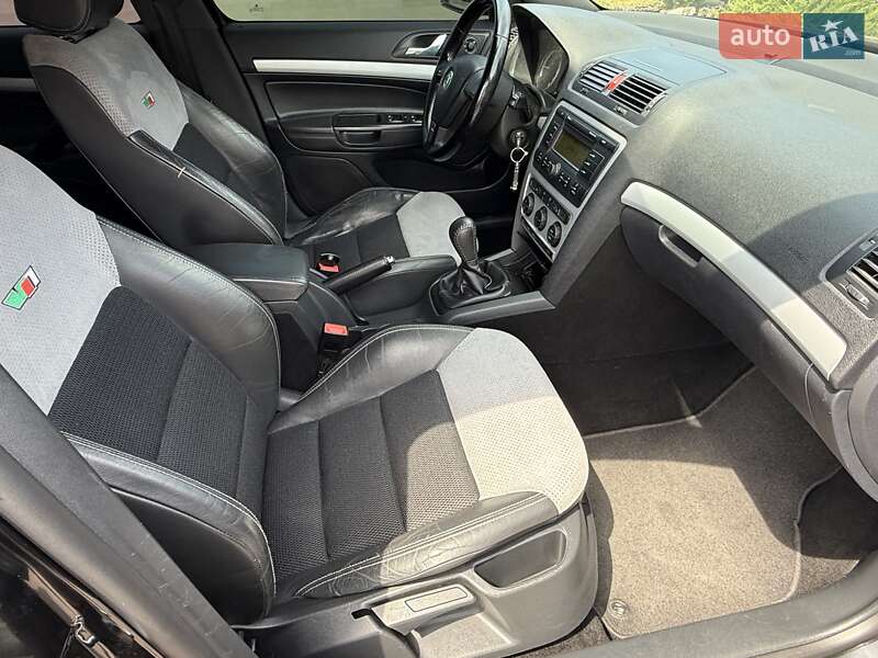 Ліфтбек Skoda Octavia 2006 в Києві