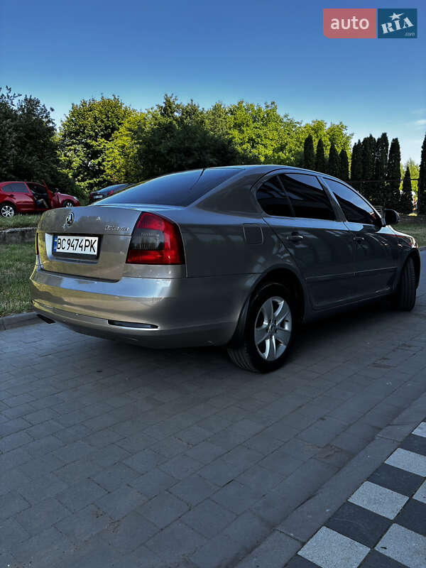 Лифтбек Skoda Octavia 2010 в Львове фото 5 Лифтбек Skoda Octavia 2010 в Львове