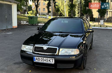 Лифтбек Skoda Octavia 2009 в Тростянце