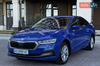Лифтбек Skoda Octavia 2021 в Киеве
