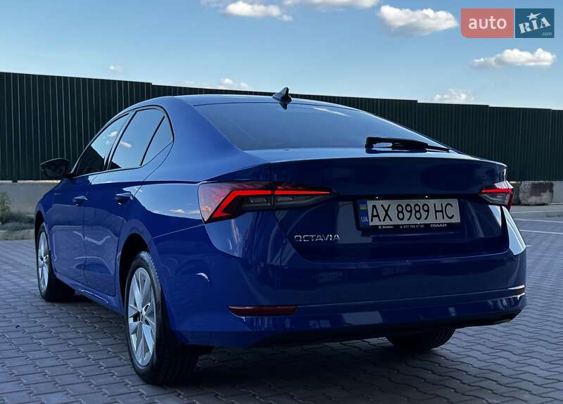 Лифтбек Skoda Octavia 2021 в Киеве