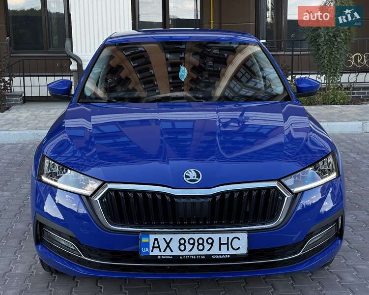 Лифтбек Skoda Octavia 2021 в Киеве