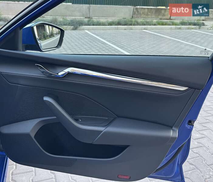 Лифтбек Skoda Octavia 2021 в Киеве