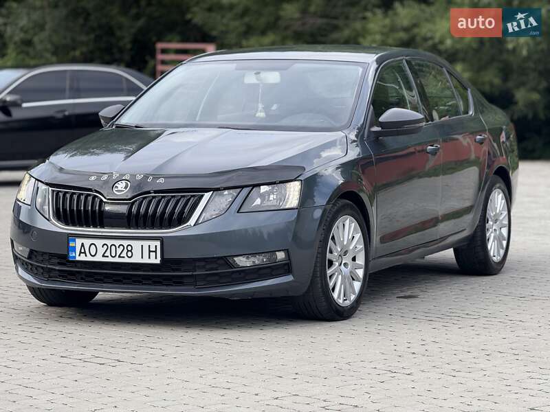 Лифтбек Skoda Octavia 2017 в Ужгороде
