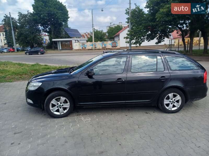 Універсал Skoda Octavia 2010 в Львові фото 3 Універсал Skoda Octavia 2010 в Львові