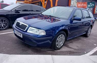 Универсал Skoda Octavia 2010 в 
