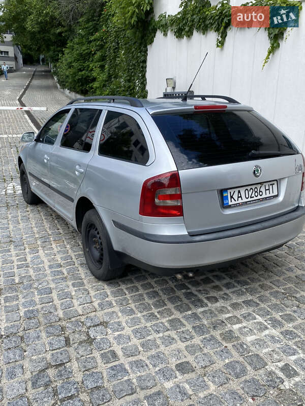 Универсал Skoda Octavia 2008 в Василькове
