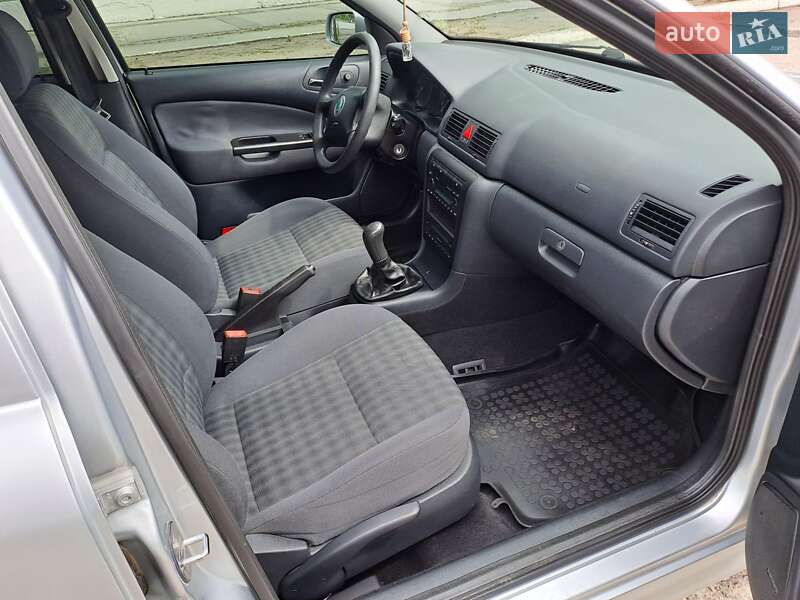 Универсал Skoda Octavia 2008 в Староконстантинове