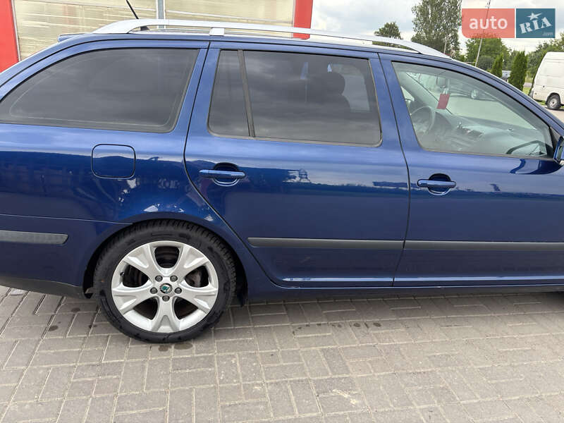 Универсал Skoda Octavia 2008 в Нововолынске