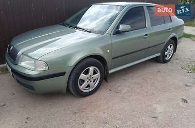 Лифтбек Skoda Octavia 2003 в Житомире