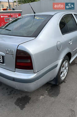 Лифтбек Skoda Octavia 1999 в 
