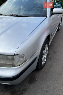Лифтбек Skoda Octavia 1999 в 