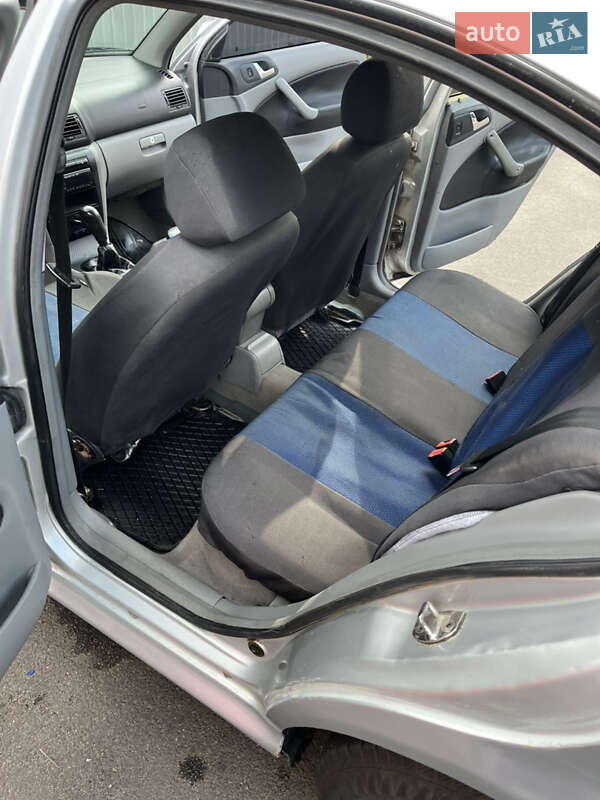 Лифтбек Skoda Octavia 1999 в Киеве