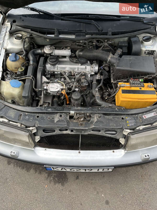 Лифтбек Skoda Octavia 1999 в Киеве