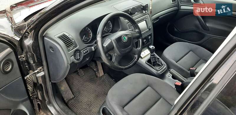 Лифтбек Skoda Octavia 2011 в Львове