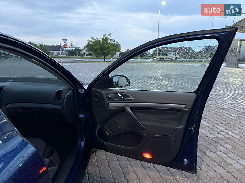 Универсал Skoda Octavia 2005 в Городке