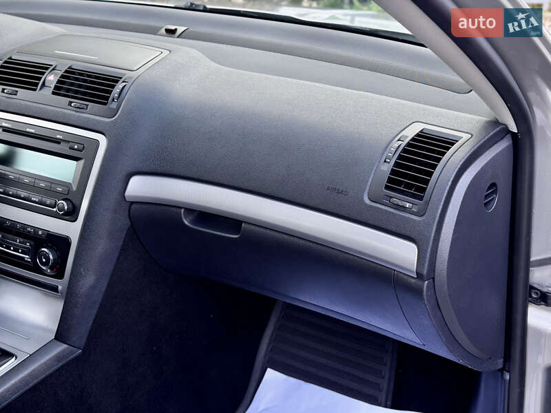 Лифтбек Skoda Octavia 2010 в Виннице